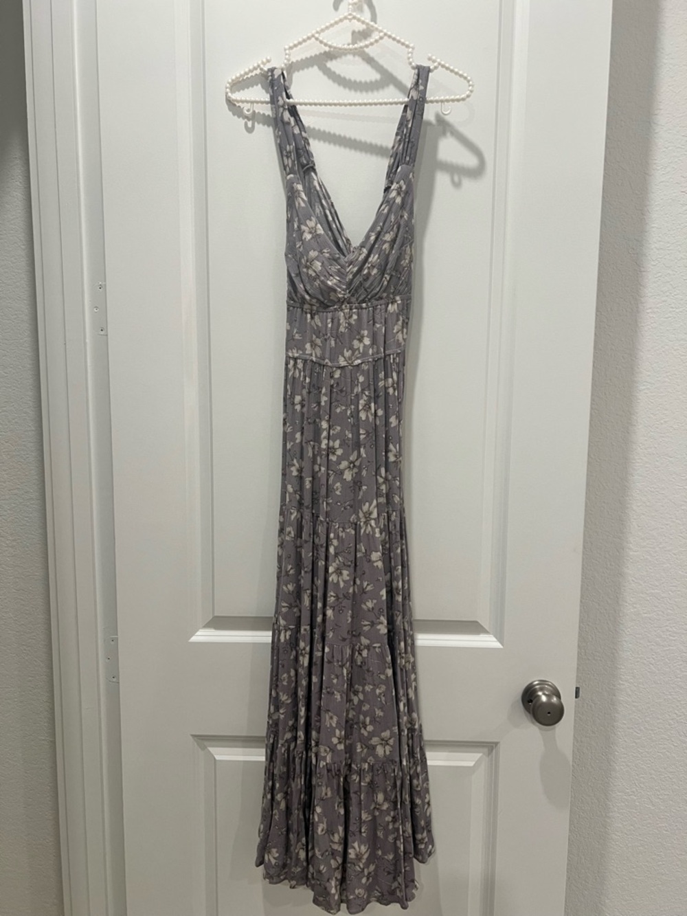 Dress Forum Dusty Lavender Floral Tie Back Midi Dress Small V Neck Flowy